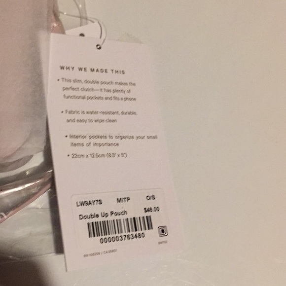 SOLD Lululemon double up pouch in pink - Picture 3 of 6